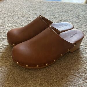 Women’s gold studded heeled clogs size 9